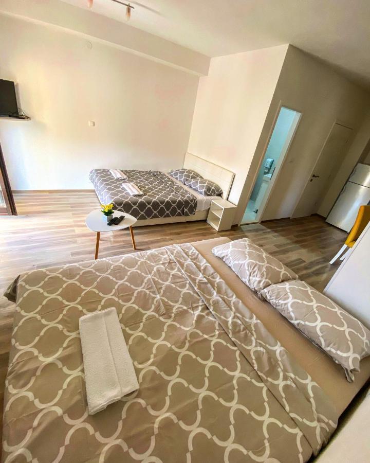 Apartmani Ivkovic+ Trebinje Exterior photo