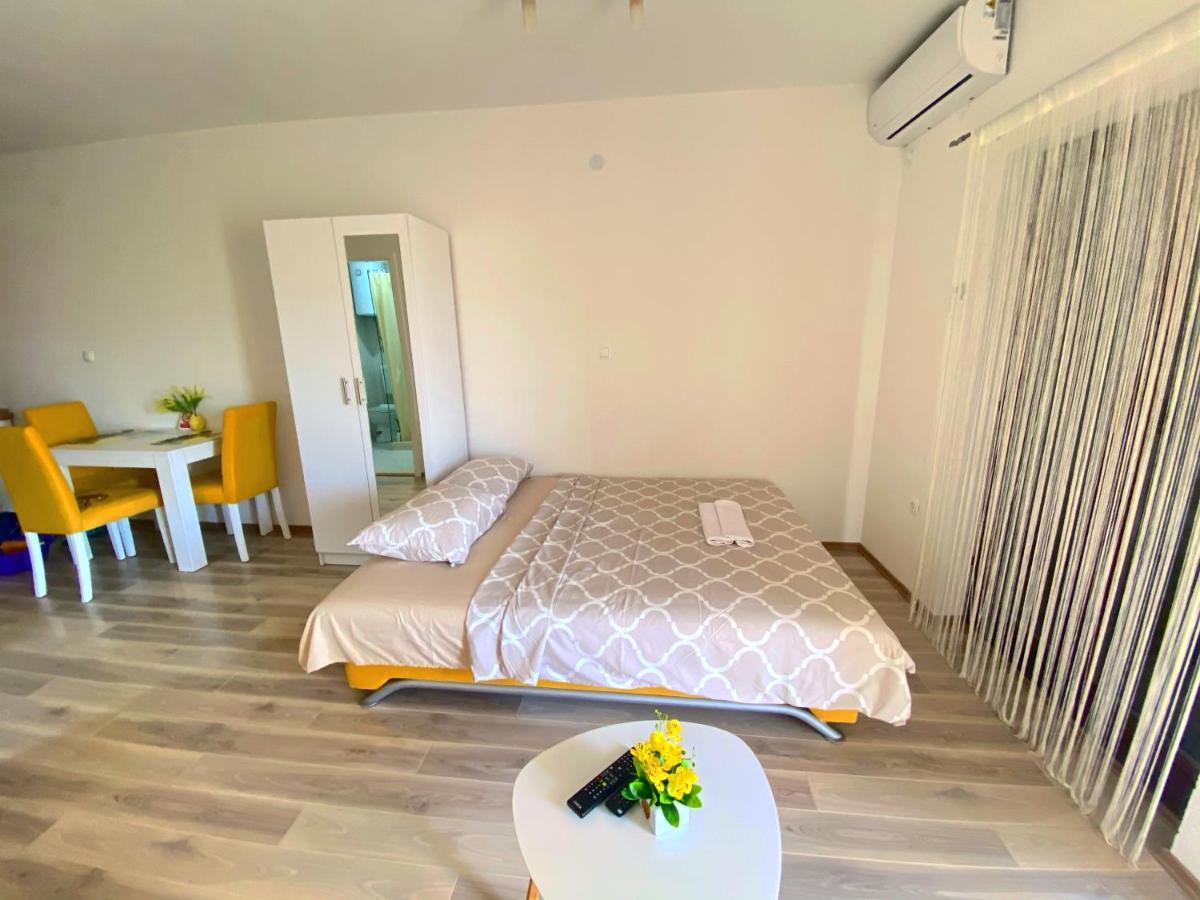 Apartmani Ivkovic+ Trebinje Exterior photo
