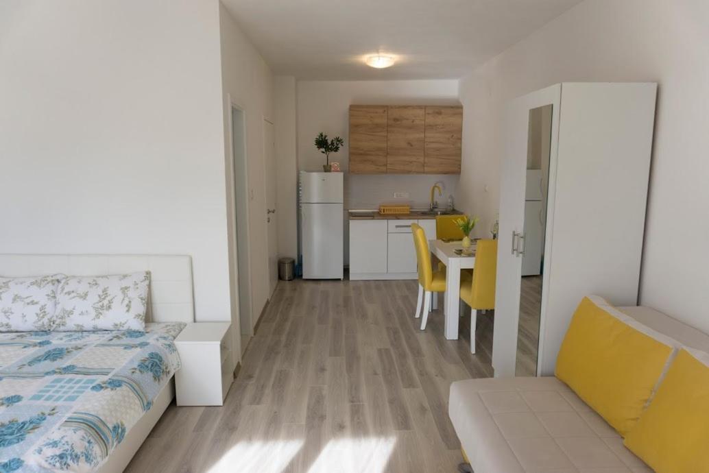 Apartmani Ivkovic+ Trebinje Exterior photo