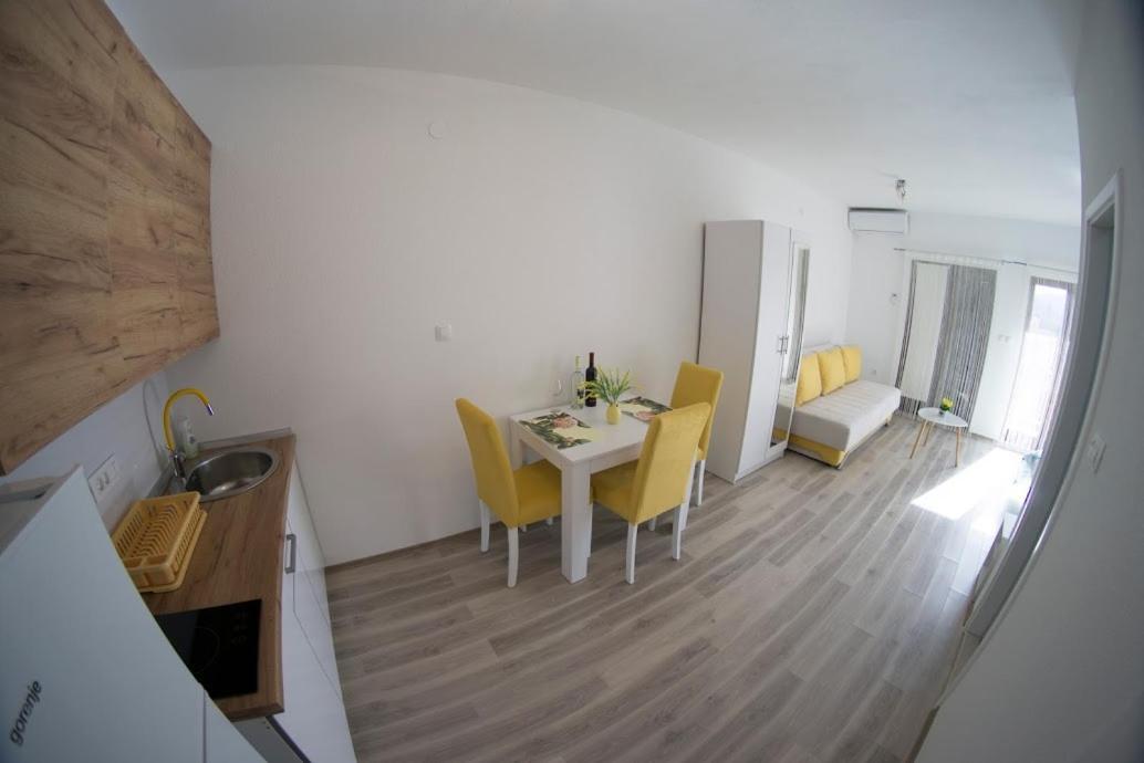 Apartmani Ivkovic+ Trebinje Exterior photo
