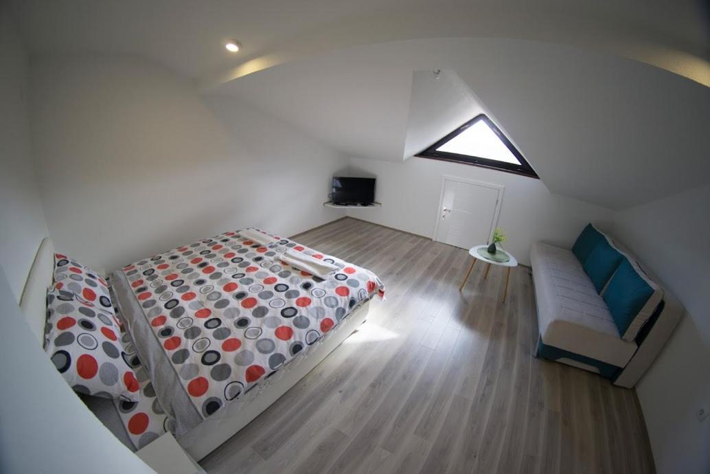 Apartmani Ivkovic+ Trebinje Exterior photo