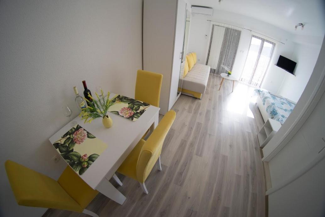 Apartmani Ivkovic+ Trebinje Exterior photo