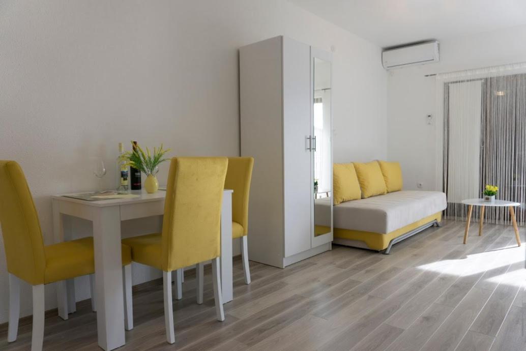 Apartmani Ivkovic+ Trebinje Exterior photo